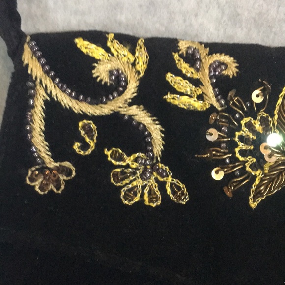 VELVET Occasion Handbag with Intricate Beading Looks Expensive Made in India - Picture 6 of 16